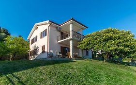 Apartments Elza
